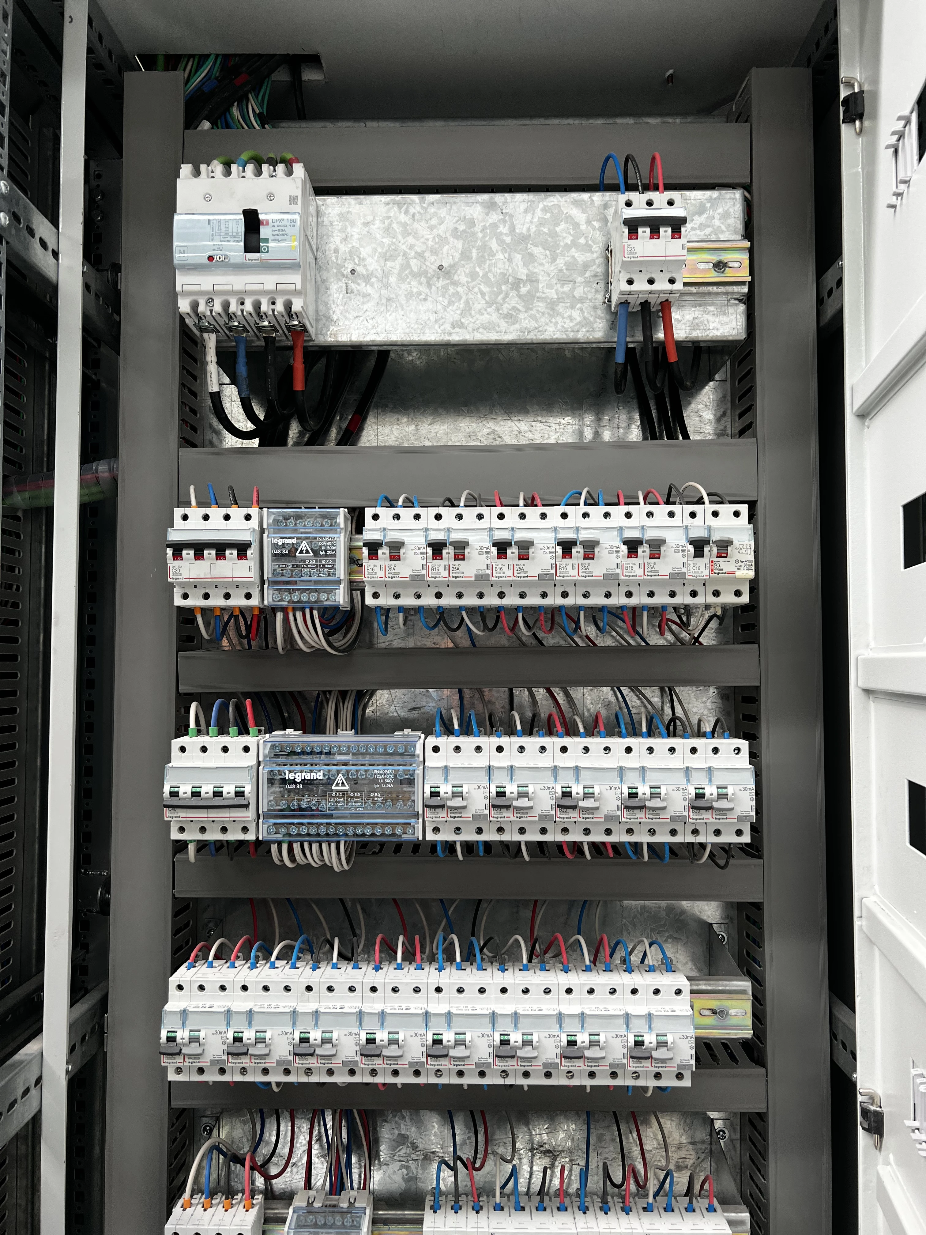 Worldmaq – Eléctrico en Chile | Consultora RVL